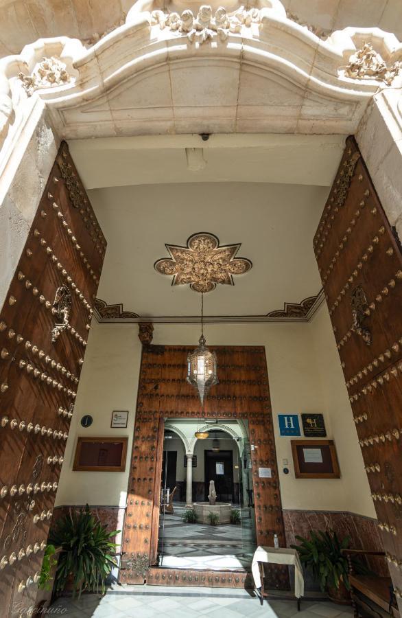 Palacio Marques De La Gomera Hotel Osuna Exterior photo