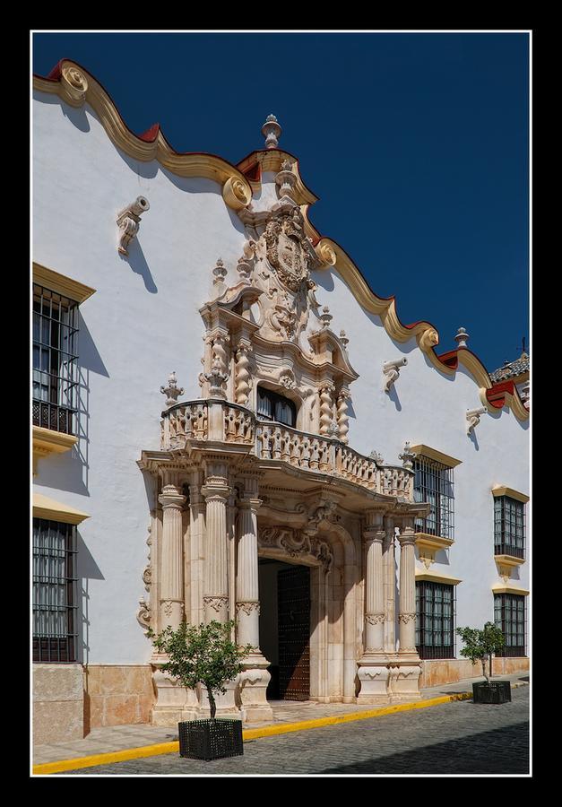 Palacio Marques De La Gomera Hotel Osuna Exterior photo